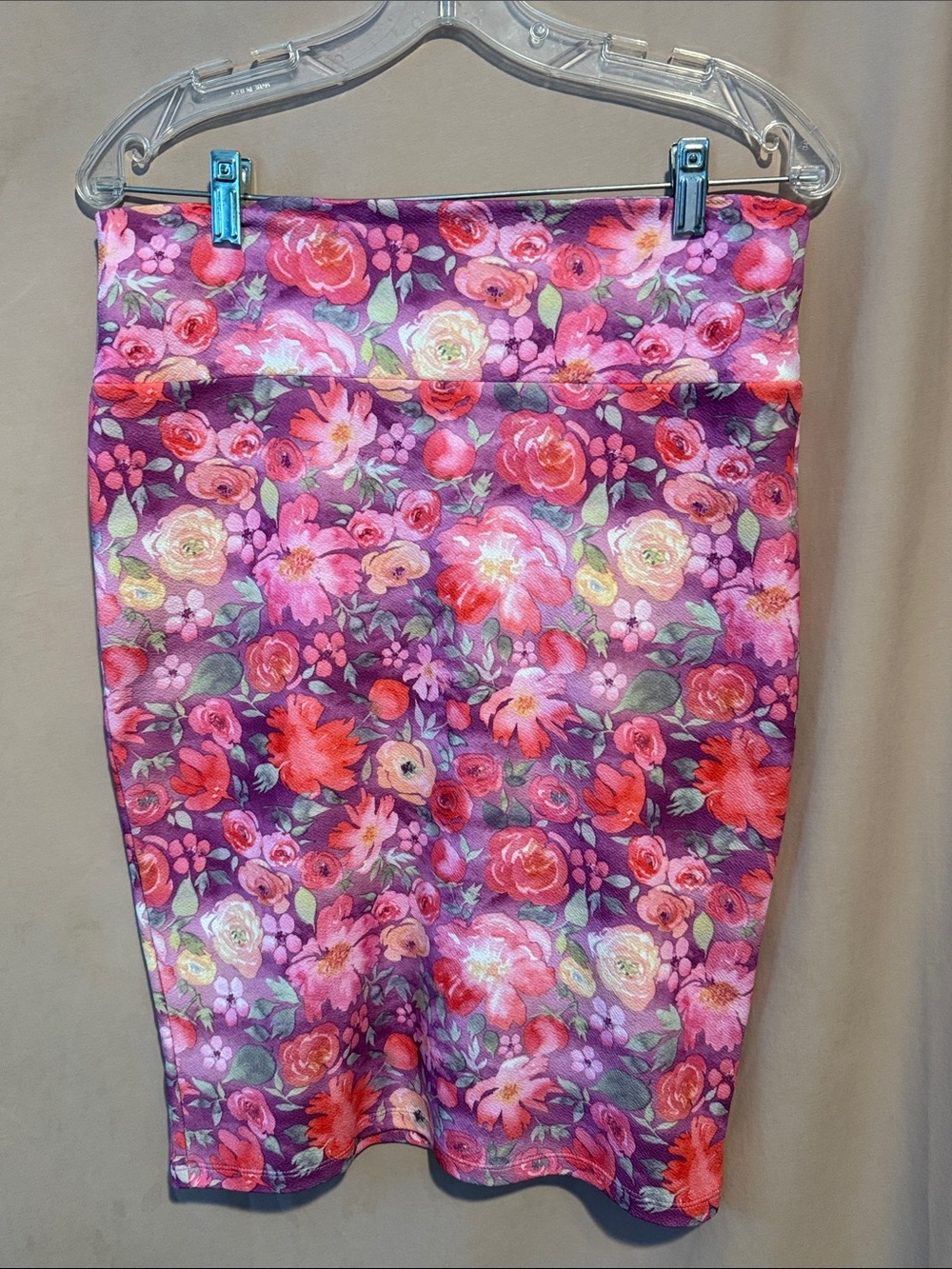 LuLaRoe floral pencil skirt.